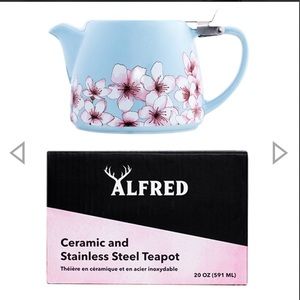 EUC Alfred ceramic and stainless steel tea pot